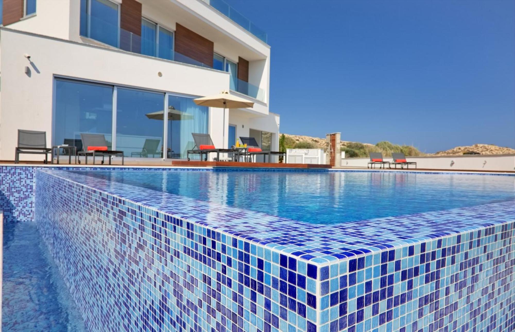 Beachfront Luxury Villa Idania Ayia Napa Exteriör bild