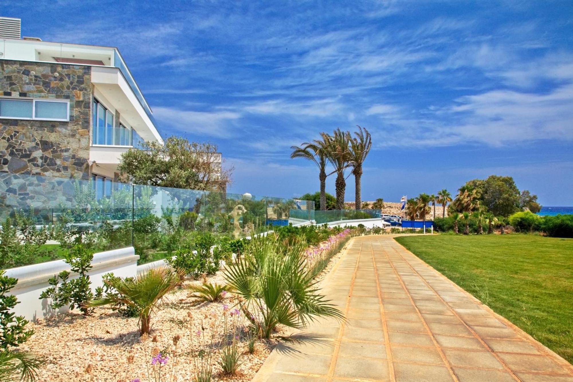 Beachfront Luxury Villa Idania Ayia Napa Exteriör bild