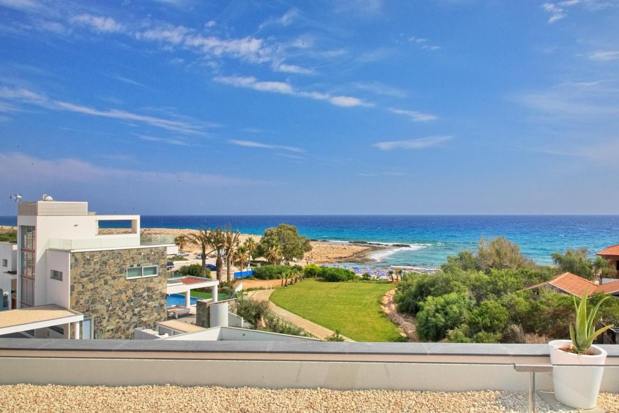 Beachfront Luxury Villa Idania Ayia Napa Exteriör bild