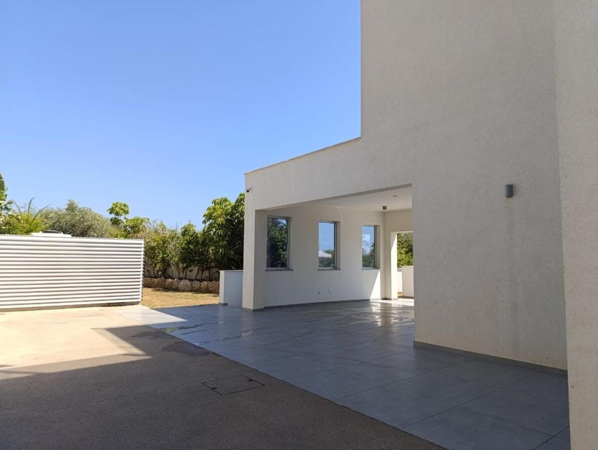Beachfront Luxury Villa Idania Ayia Napa Exteriör bild