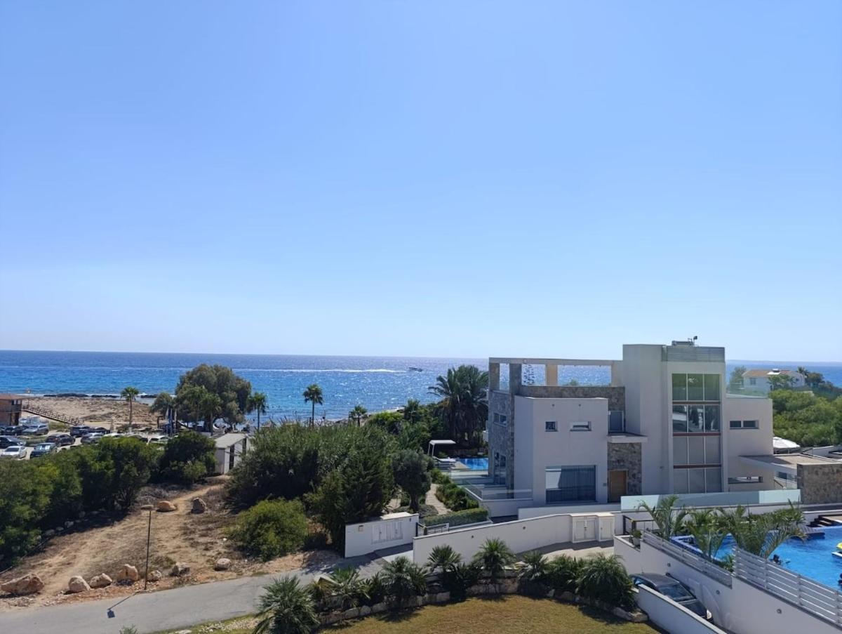 Beachfront Luxury Villa Idania Ayia Napa Exteriör bild