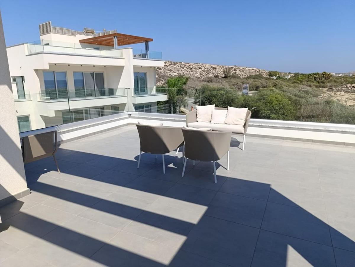 Beachfront Luxury Villa Idania Ayia Napa Exteriör bild